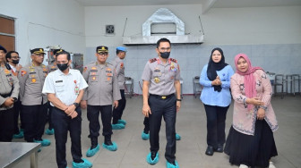 Pastikan Standar Nutrisi Personel, Kapolda Jambi Cek Fasilitas SPPG di Polres Bungo